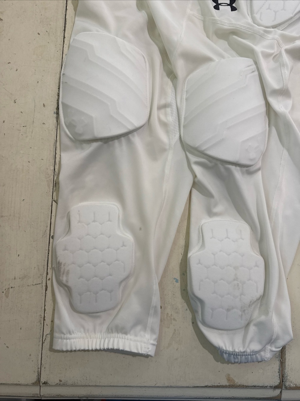 Under Armour Mens White Football Pants - Large - Picture 2 of 6